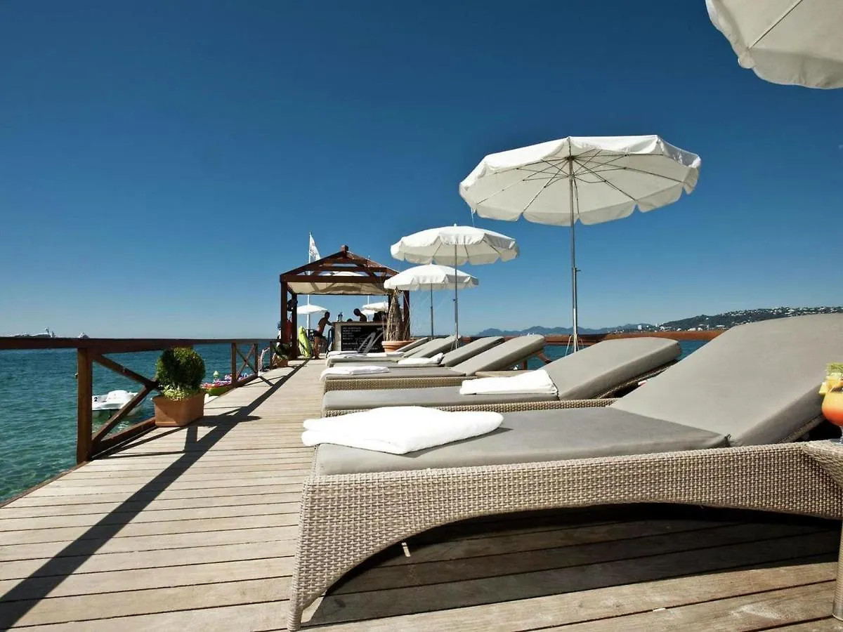 Luxurious Villa In Aix En Provence With Jacuzzi Venelles 0*,